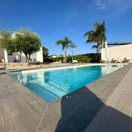 Couette-café La Valle Dei Templi 4*