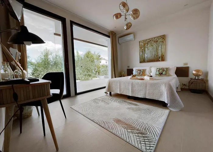 La Valle Dei Templi Bed & Breakfast 4*